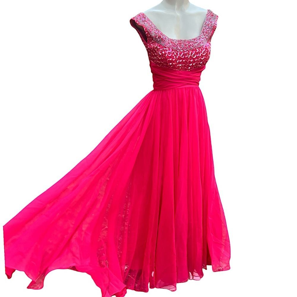 Vintage 1960’s Cap Sleeve Pink Chiffon Formal Beaded Bodice Sequin Maxi Dress XS